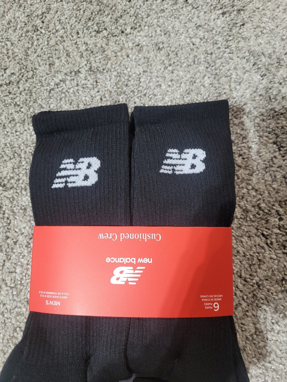 New Balance 6 Pack Mens Shoe Size 8-12.5 Cushioned Crew Black Socks Logo - Picture 2 of 6